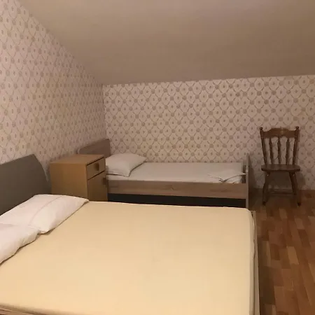 Big 4-bedroom Perica, Apartment Podstrana